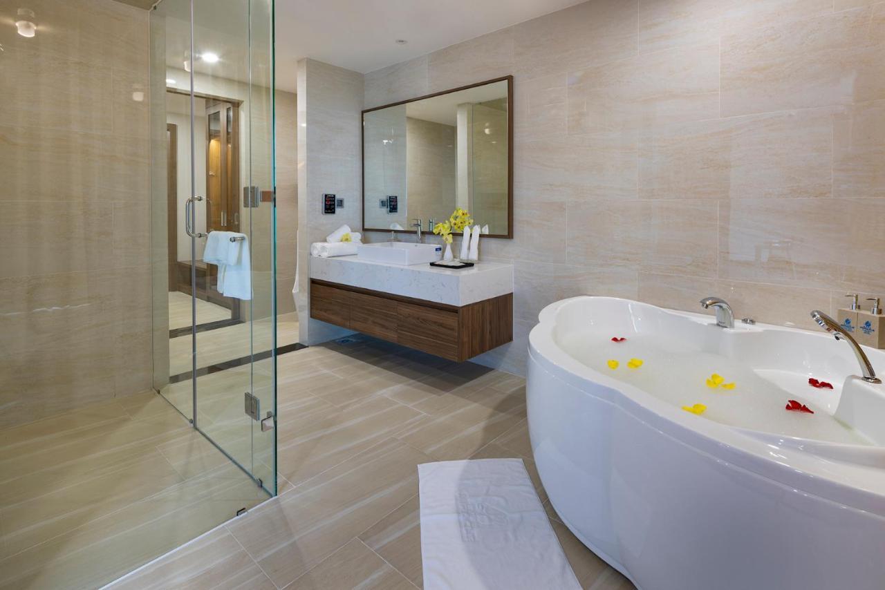 Miracle Luxury Nha Trang 호텔 외부 사진