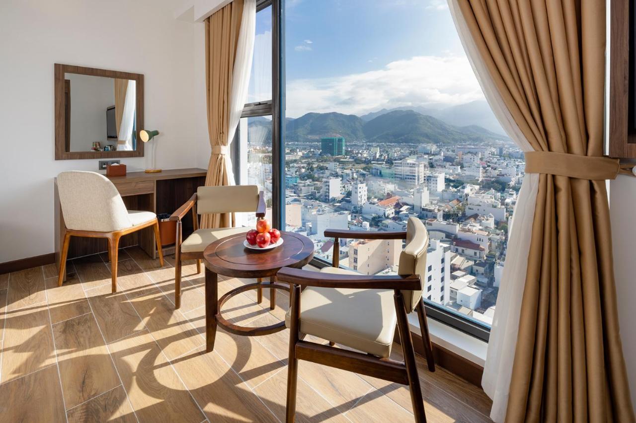Miracle Luxury Nha Trang 호텔 외부 사진