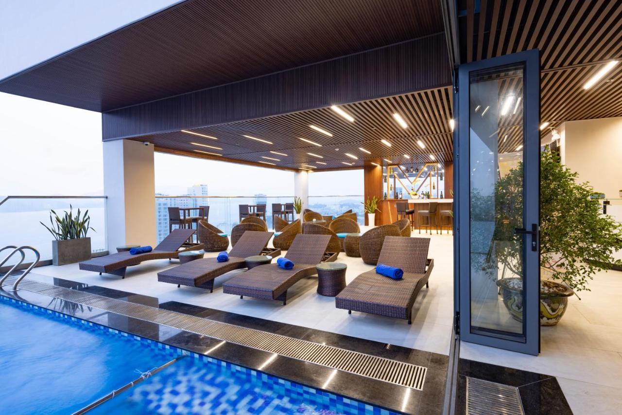 Miracle Luxury Nha Trang 호텔 외부 사진
